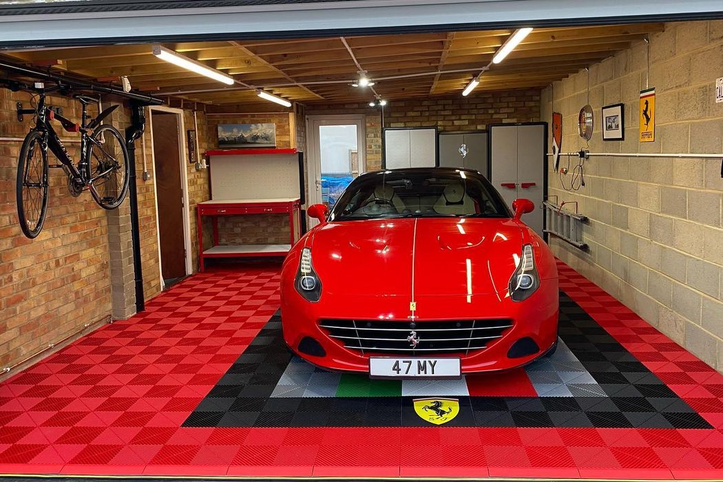 How to Protect a Concrete Garage Floor image
