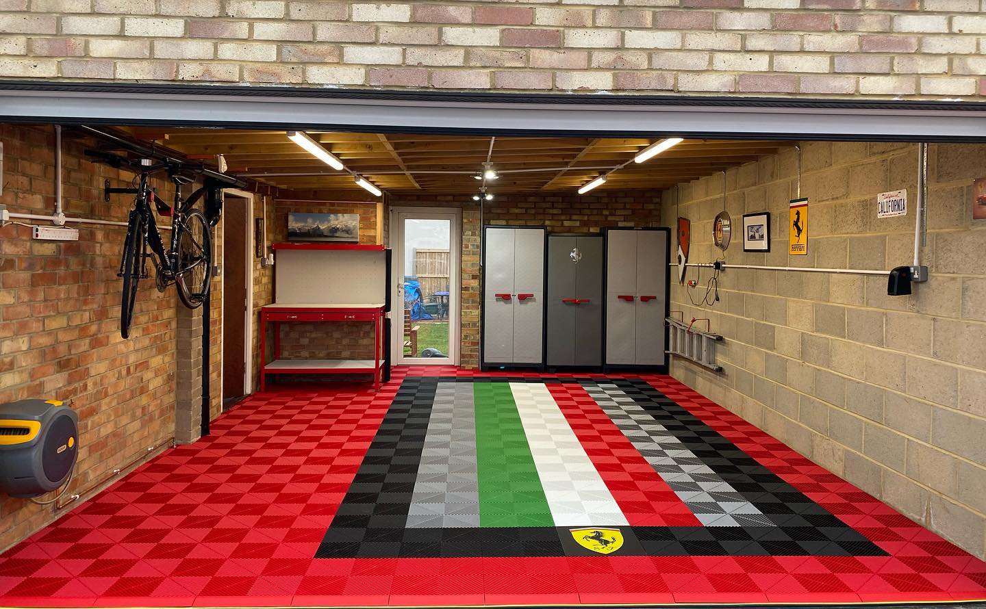 mansion swisstrax garage