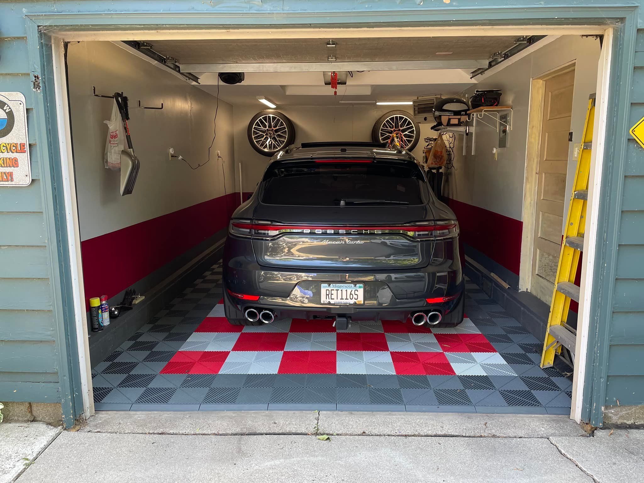 single car garage with coloured ribtrax