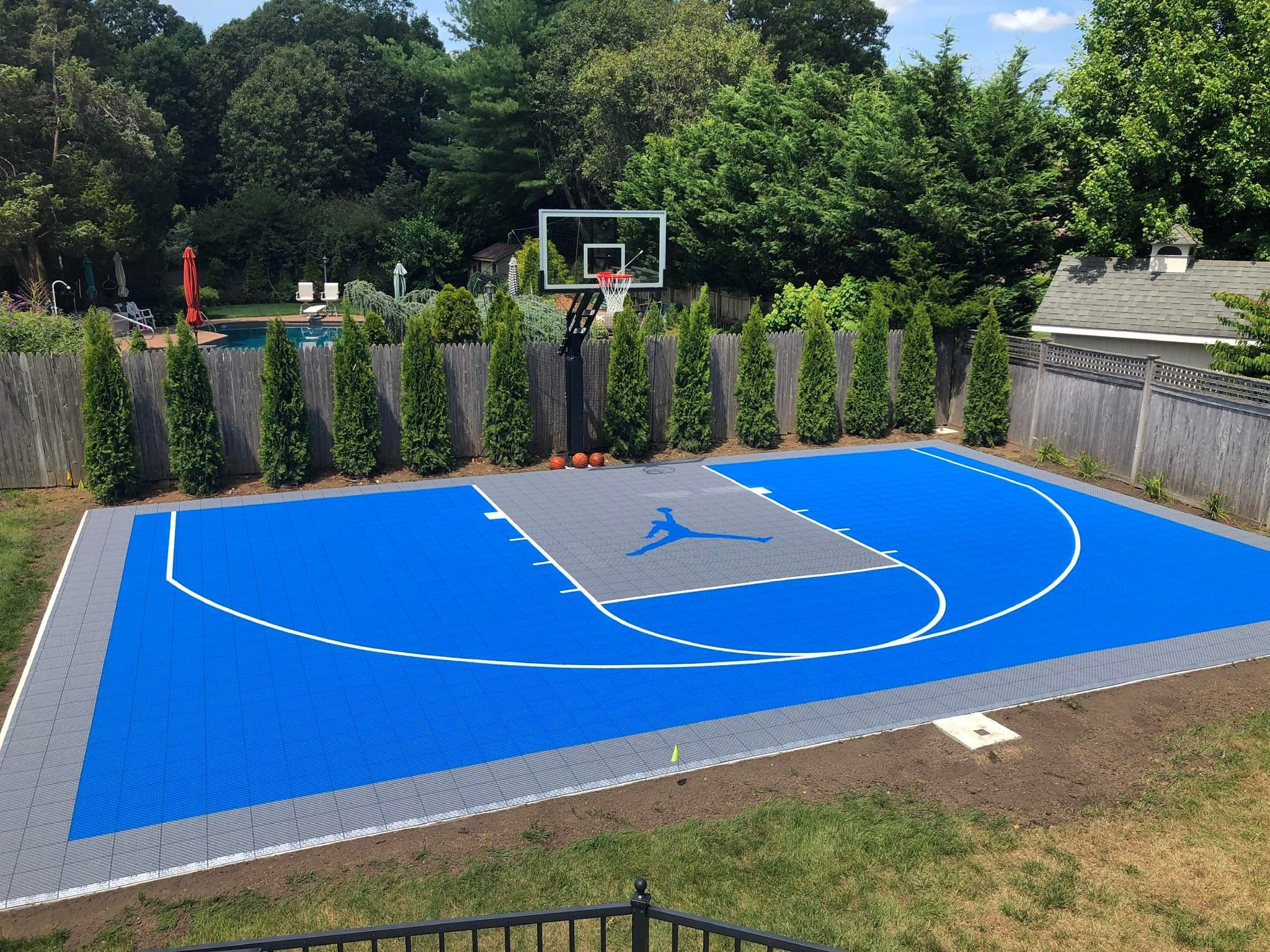 Smoothtrax as basket ball court