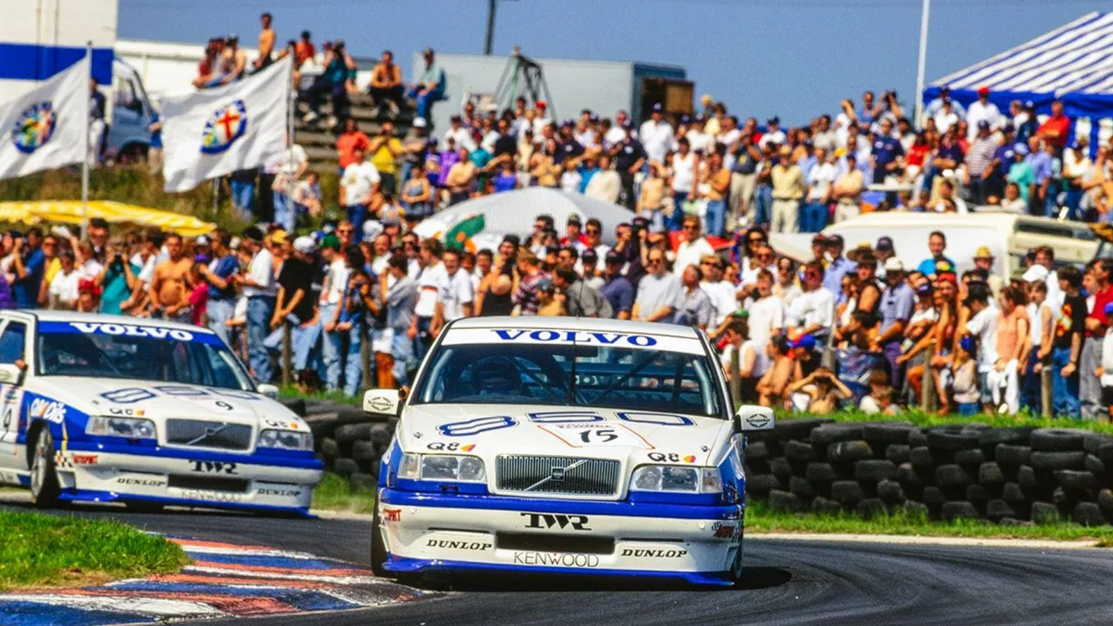 British Touring Cars At Donington Prk