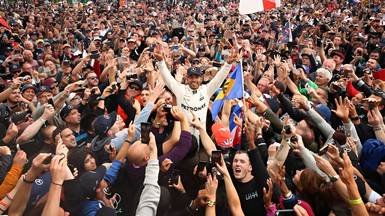 lewis hamilton silverstone win