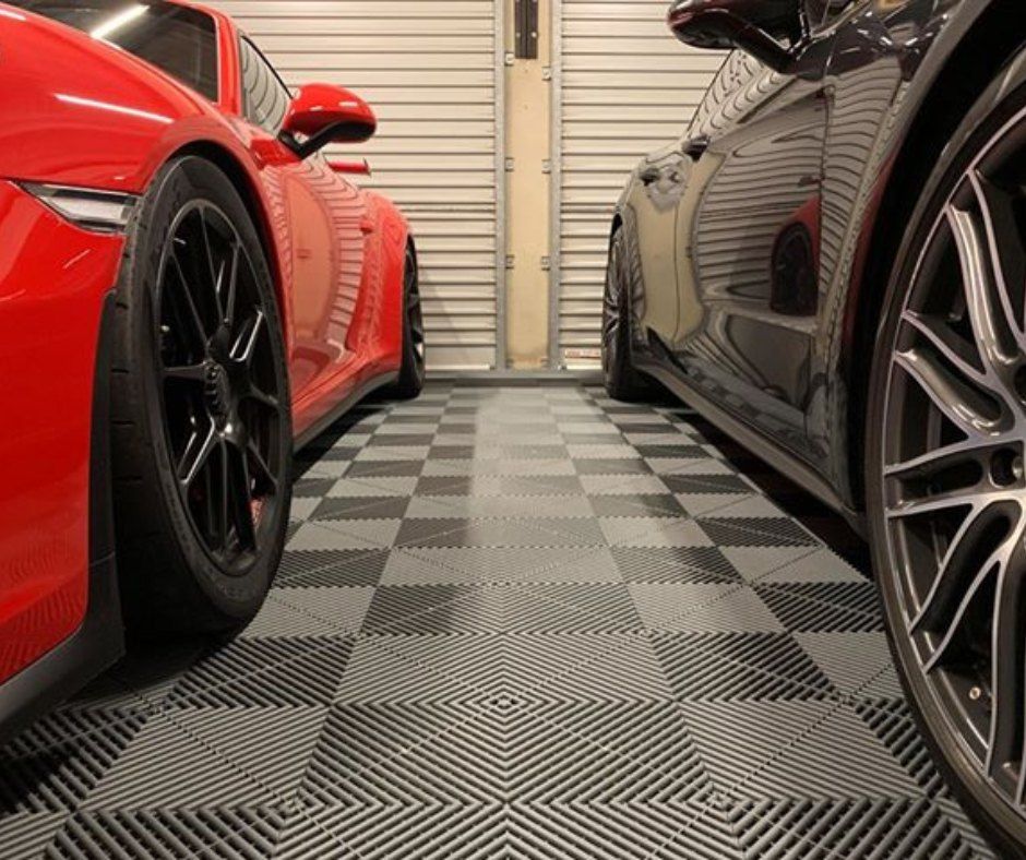 closeup on swisstrax and supercars