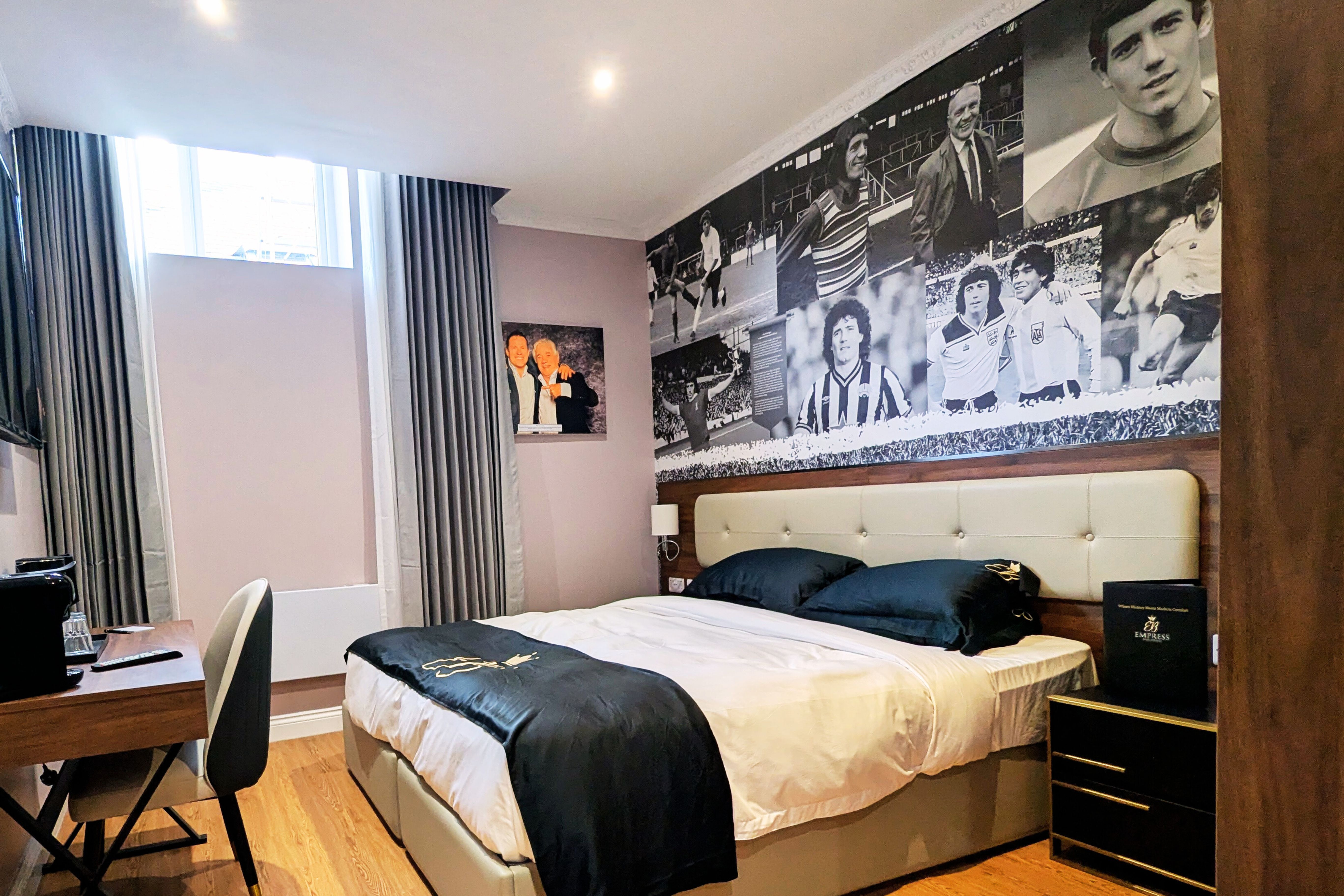 Hotel room kevin keegan suite empress rooms Mexborough