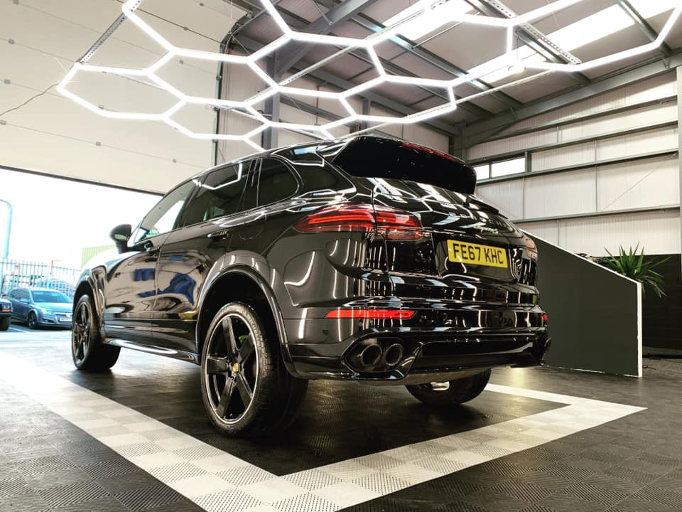 detailing bay swisstrax