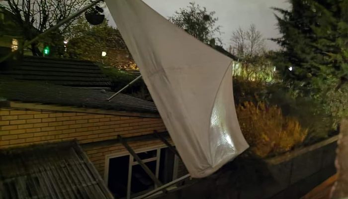 Using Gazebos & Marquees in Bad Weather image