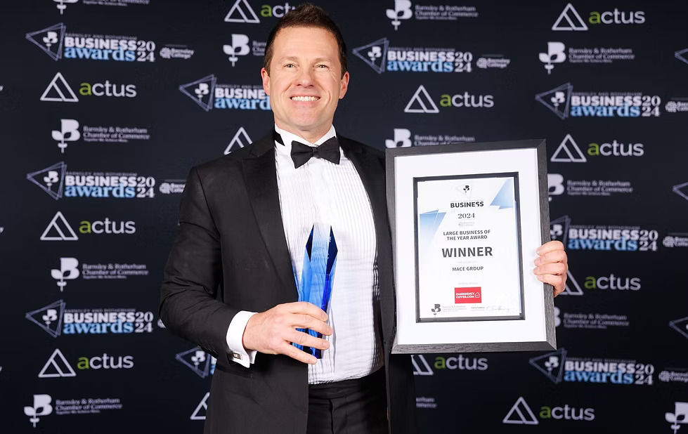 Jason Mace wins award