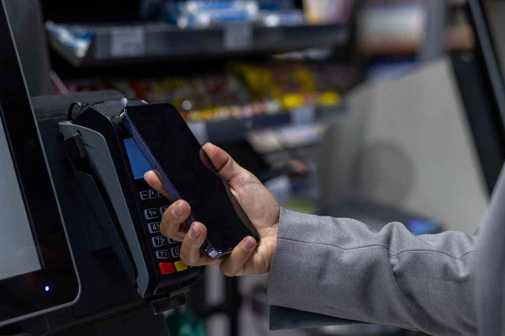  contactless payment with smartphone