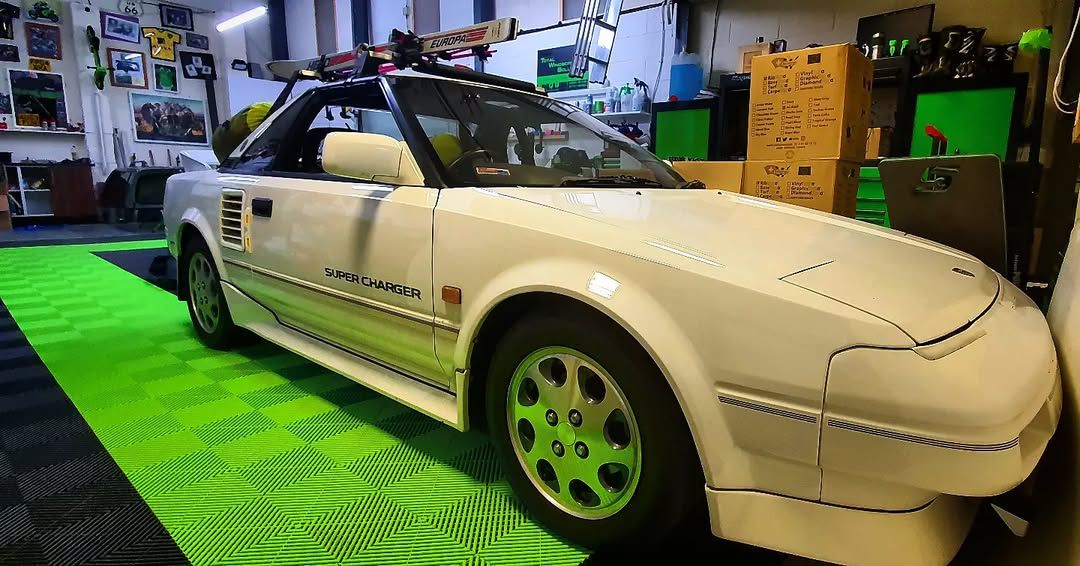 car at detailing bay with swisstrax