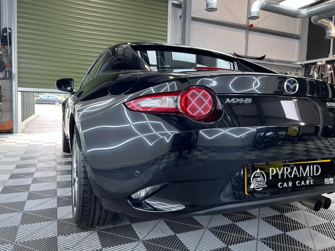 Mx-5 in Swisstrax Detailing Bay