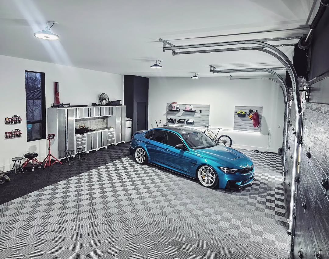 BMW left in detailing bay