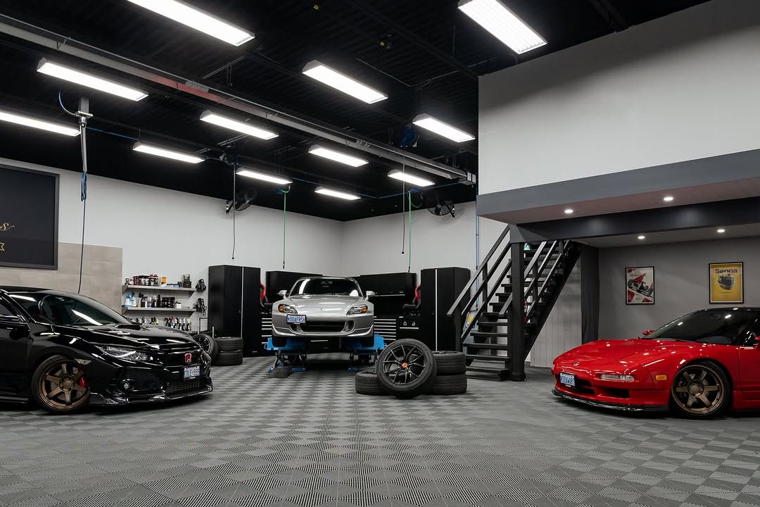 Car on ramp in workshop with swisstrax