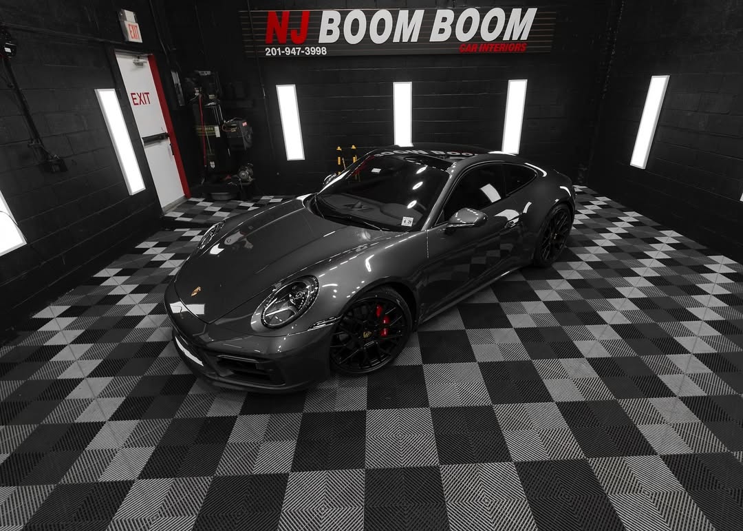 Porsche on swisstrax