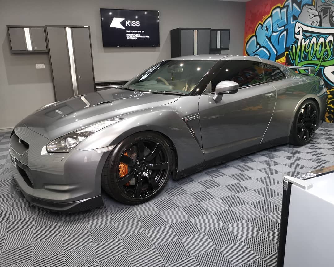 r35 on swisstrax
