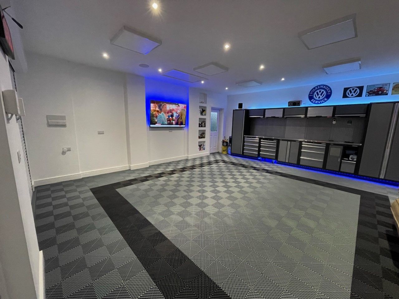 Swisstrax garage design 